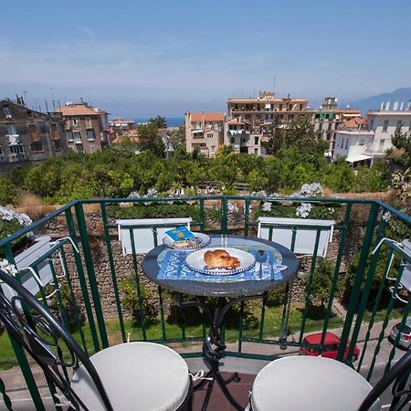 Golfo Delle Sirene Bed & Breakfast Sorrento Ngoại thất bức ảnh